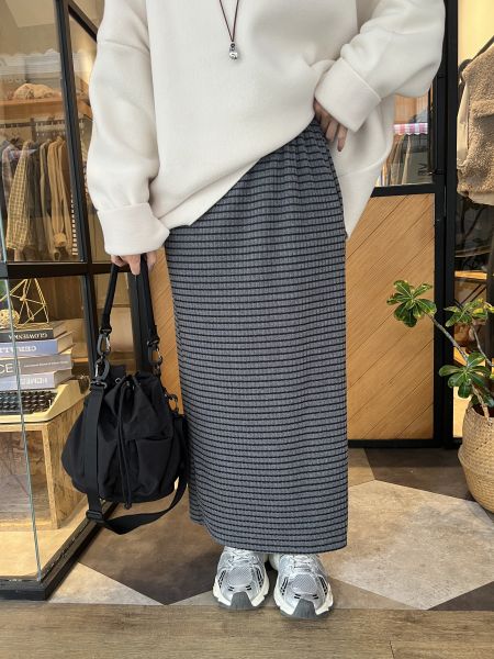 Dc114.延展細針條紋口袋裙 