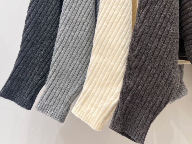 Hn126.羊絨立領斗篷毛衣 