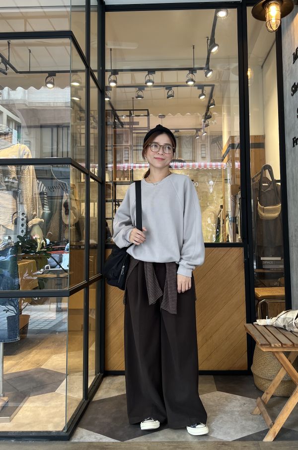 Nv108.質感愛牌家特殊面料抽繩大學 