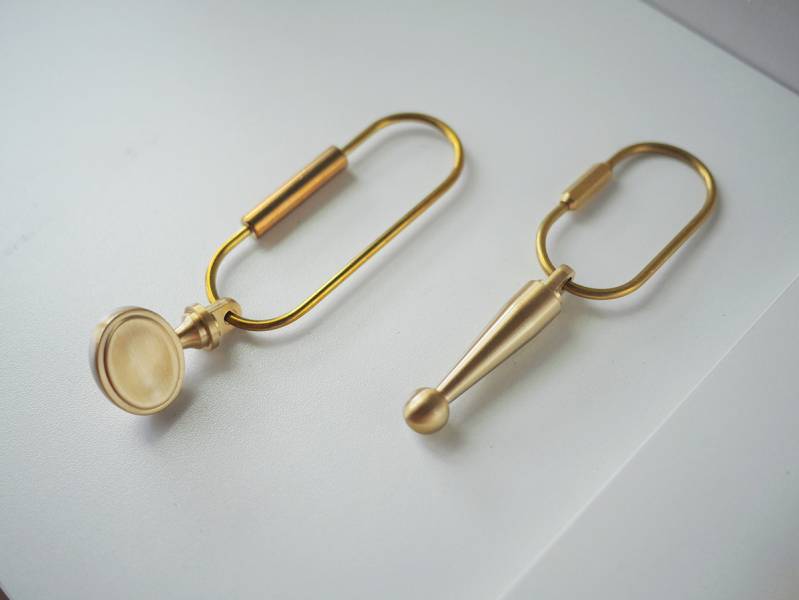 NoTouch - Brass antimicrobial button presser/ key ring 防疫 禮物防疫專區殺菌防疫指尖 防疫手指居家 防疫 商品電梯 門鈴 按鈕 零接觸黃銅 防疫 殺菌 鑰匙圈隨身 防疫 小物防疫飾品 抗菌