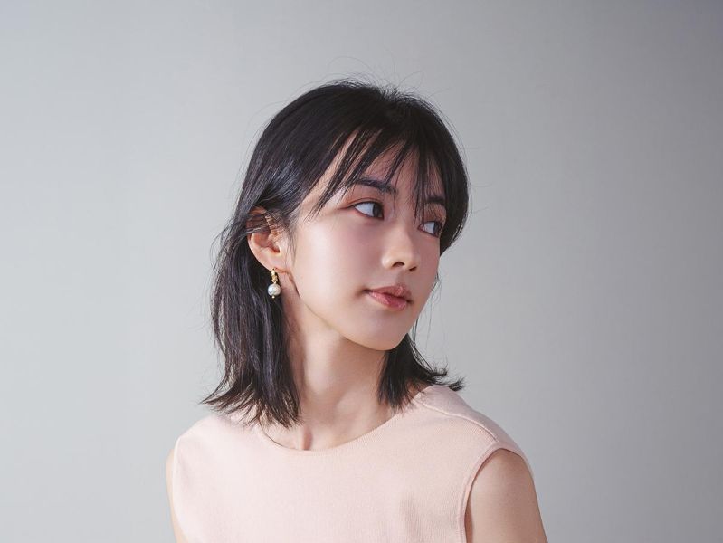 LUNARIA - 月澄 * 金色 黃銅 純銀針 天然珍珠 抗敏 耳環 女生禮物 情人節禮物 母親節禮物 淡水珍珠 珍珠 珍珠耳環 生日禮物 耳環