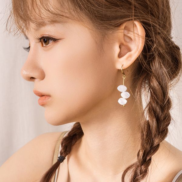 汐語系 | 潤白 - 渡假風 夏日 海灘 貝殼 黃銅 抗敏耳環 女友禮物 抗敏耳環 生日禮物 耳夾 耳環 貝殼 黃銅 黃銅耳環