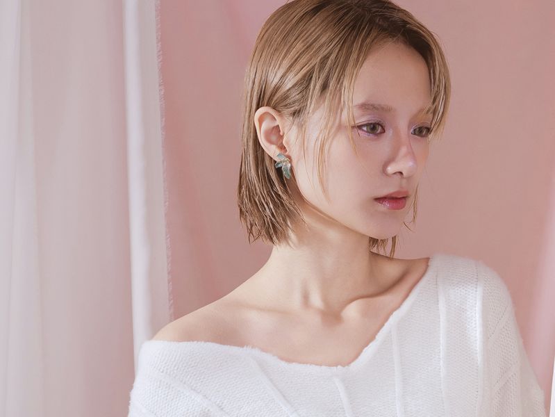 Xmas | AQUA LAKE * 湖水綠 黃銅 冷琺瑯 聖誕紅耳環 交換禮物 植物耳環 純銀耳針耳環 聖誕禮物 聖誕紅花耳環 葉子耳環 閨蜜禮物