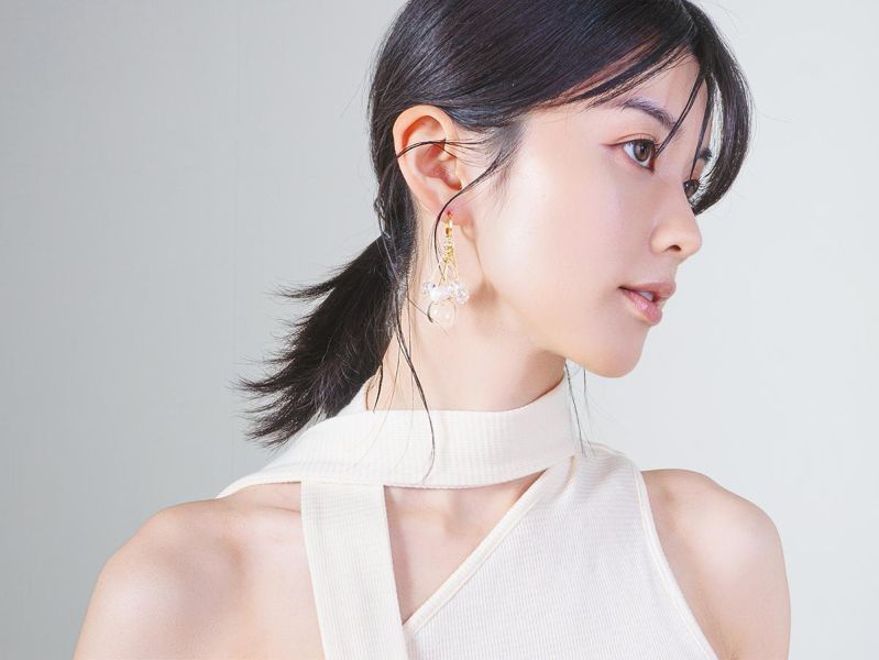 FLOAT - 浮光 * 金色 透明 壓克力 玻璃 泡沫 氣泡 耳環 交換禮物 大耳環 女友禮物 女生禮物 情人節禮物 日系耳環 生日禮物 耳環