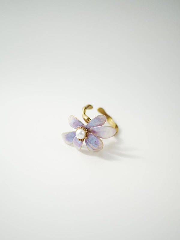 VERNL | 春息 - 藍紫 * 黃銅 珍珠 花朵 彩色 樹脂 戒指 耳骨夾 交換禮物 情人節禮物 戒指珍珠 珍珠 耳骨夾 生日禮物 耳窩夾 花耳環