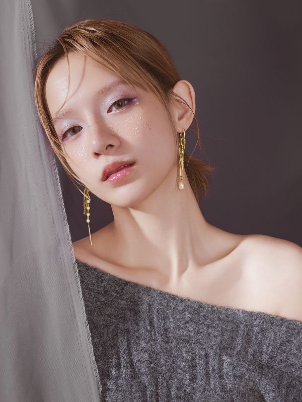 Lapis | Crosslight * 珍珠 閃光 黃銅 耳環 耳骨夾 交換禮物 天然珍珠 水晶耳環 珍珠耳環 耳夾耳環 聖誕禮物 聖誕耳環 蜜蜂耳環 閨蜜禮物