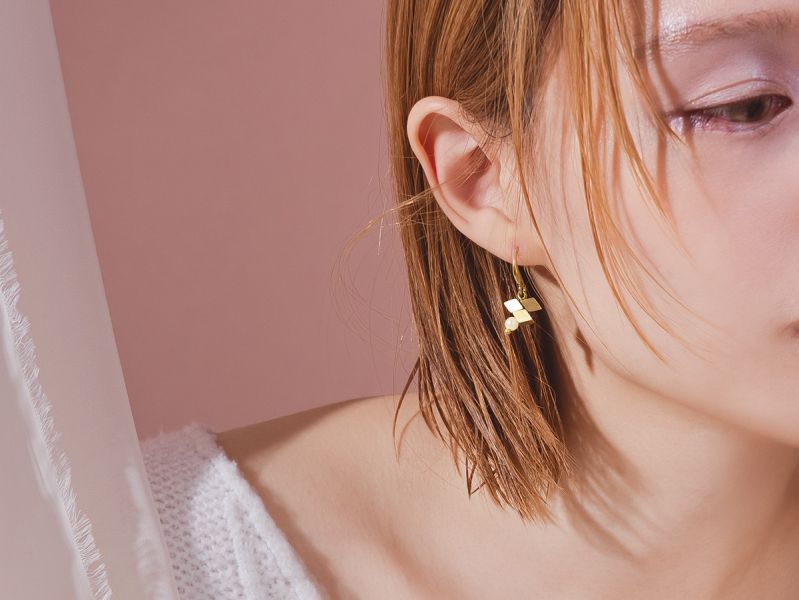 ONCE LITE | 暮光系 - RHOMBUS * 菱形 珍珠 黃銅耳環 交換禮物 婚禮小物 情人節禮物 抗敏耳環 珍珠耳環 生日禮物 畢業禮物  迷你耳環 黃銅耳環