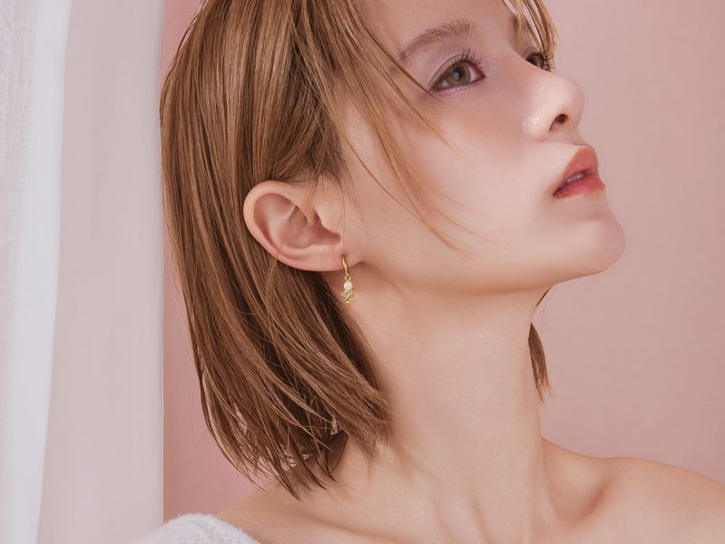 ONCE LITE | 暮光系 - WHITE * 白色 珍珠 黃銅耳環 交換禮物 婚禮小物 情人節禮物 抗敏耳環 珍珠耳環 生日禮物 畢業禮物 迷你耳環 黃銅耳環