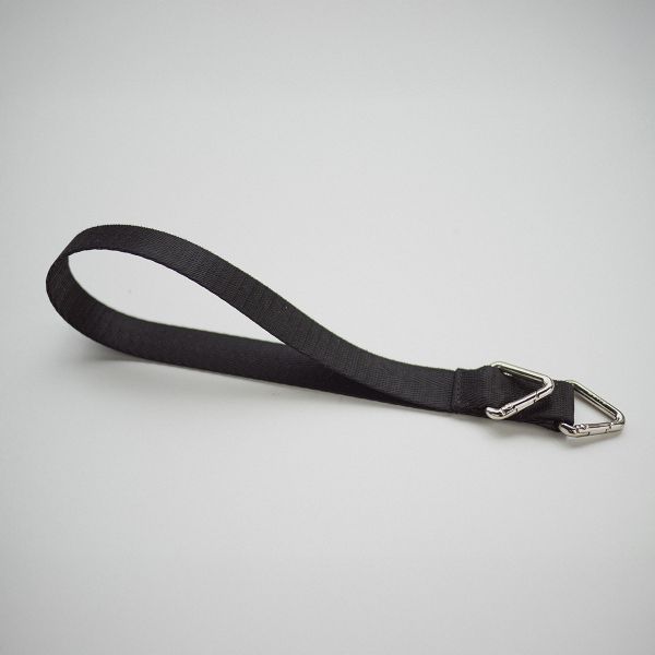 閃光系 | CRUSH - 鈦空黑 * 黑色 金屬色 手機手帶 手機腕帶 phone-strap 交換禮物 可拆式背帶 女友禮物 女生禮物 情人節禮物 手機掛繩 手機繩