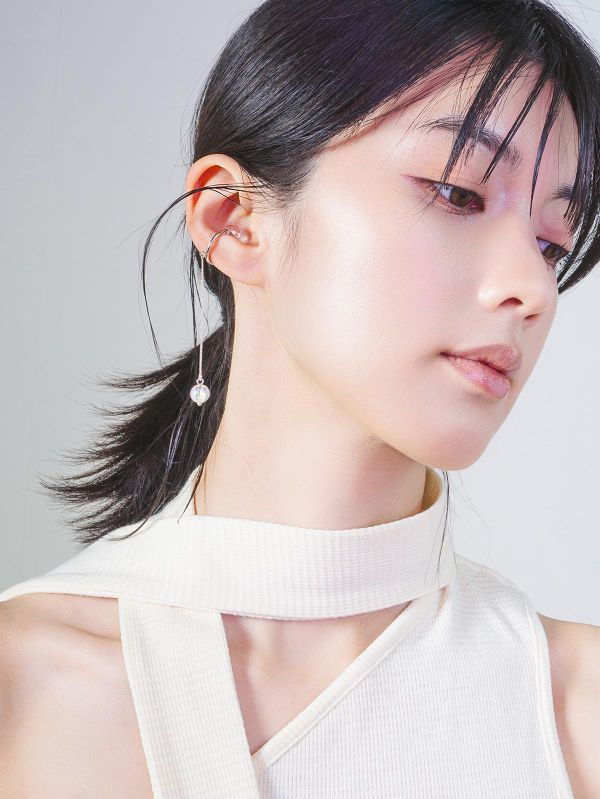 FLOAT - 虹光 * 銀色 透明 壓克力 泡沫 氣泡 耳骨夾 交換禮物 女友禮物 女生禮物 情人節禮物 日系耳環 生日禮物 耳環 耳骨夾