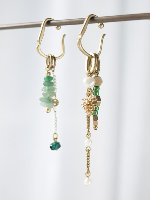 Lapis | Verdant Pine * 綠色 松果 耳環 耳骨夾 交換禮物 天然珍珠 水晶耳環 珍珠耳環 耳夾耳環 聖誕禮物 聖誕耳環 蜜蜂耳環 閨蜜禮物