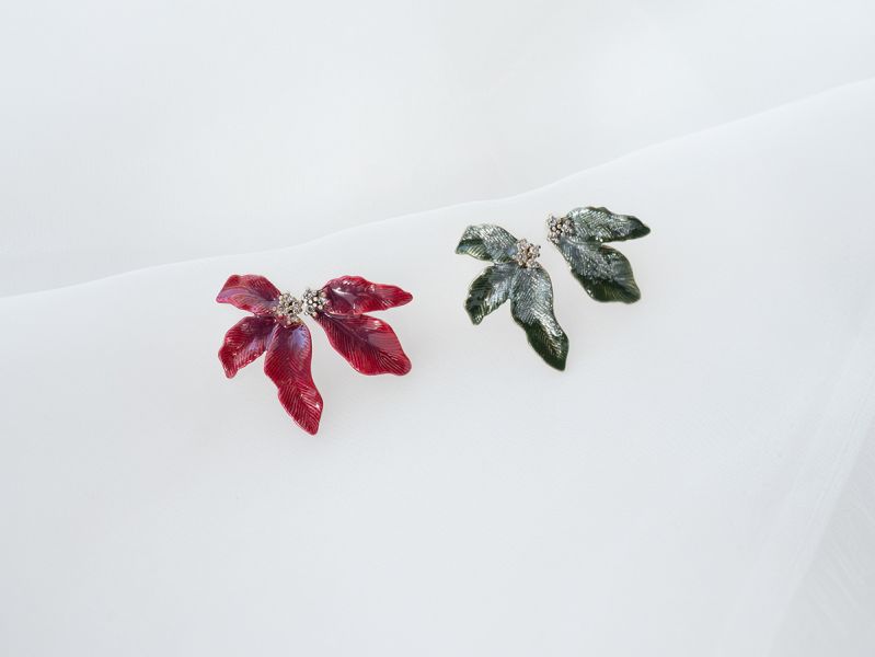 Xmas | Rouge * 胭脂紅 黃銅 冷琺瑯 聖誕紅耳環 