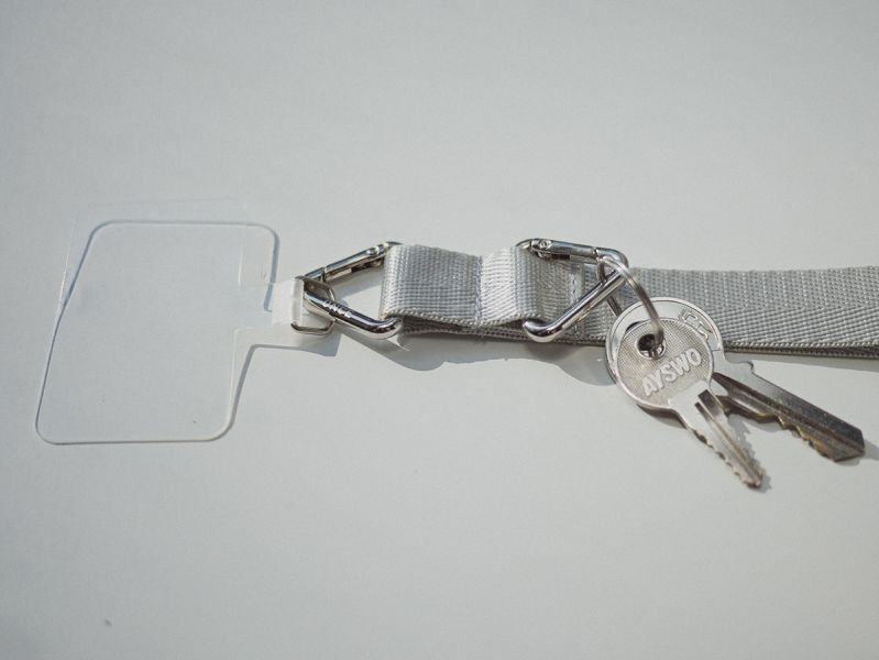 閃光系 | CRUSH - 鈦原色 * 銀色 灰色 手機手帶 手機腕帶 phone-strap 交換禮物 可拆式背帶 女友禮物 女生禮物 情人節 禮物手機掛繩 手機繩