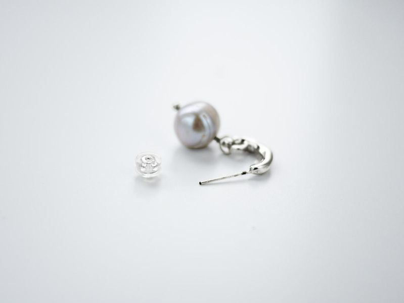 LUNARIA - 月澄 * 銀色 黃銅 純銀針 天然珍珠 抗敏 耳環 女生禮物 情人節禮物 母親節禮物 淡水珍珠 珍珠 珍珠耳環 生日禮物 耳環