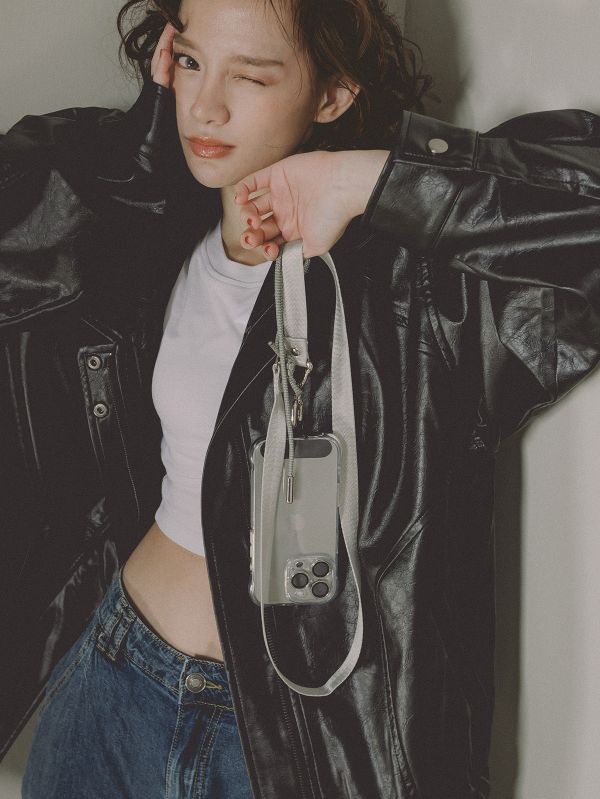 閃光系 | CRUSH - 鈦原色 * 銀色 金屬色 尼龍 傘繩 手機背帶 phone-strap 交換禮物 可拆式背帶 女友禮物 女生禮物 情人節禮物 手機掛繩 手機繩
