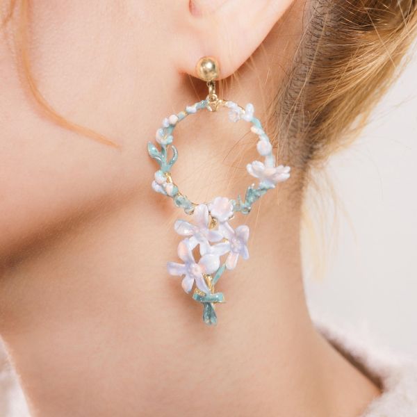 暮光系 - 覆雪 * 冷琺瑯 樹脂 白色 花朵 黃銅 耳環 交換禮物 婚禮小物 情人節禮物 生日禮物 畢業禮物 花 耳環 花耳環 黃銅耳環