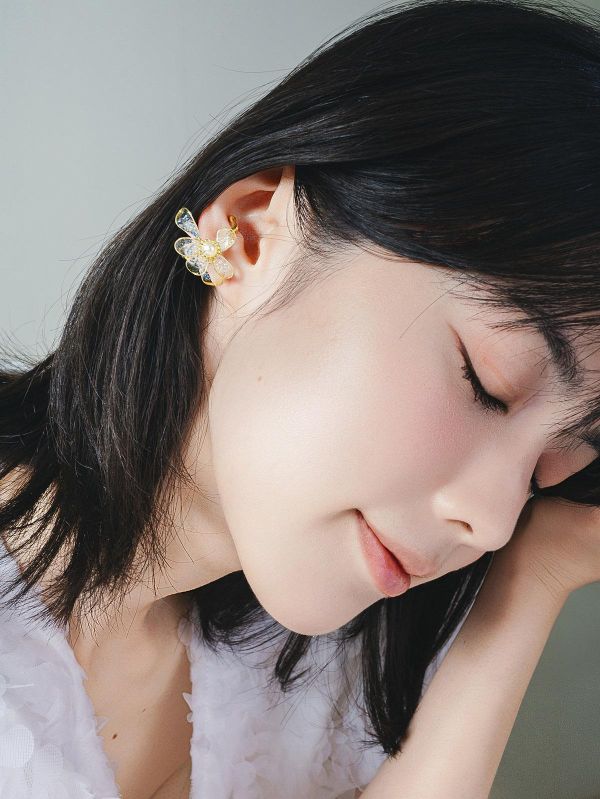 VERNL | 春息 - 透明 * 黃銅 珍珠 花朵 彩色 樹脂 戒指 耳骨夾 交換禮物 情人節禮物 戒指珍珠 珍珠 耳骨夾 生日禮物 耳窩夾 花耳環