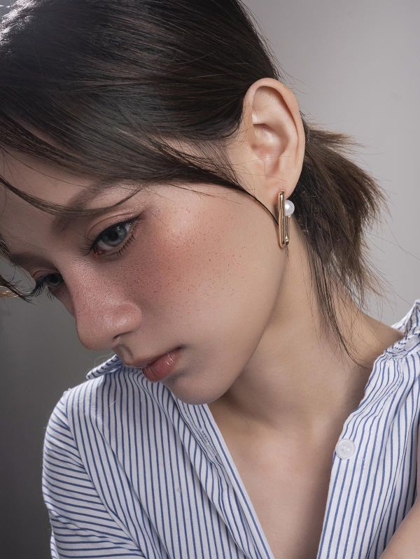 ARROGANT - 留白 * 金色 簡約 珍珠 個性 中性 耳環 中性耳環 交換禮物 女 禮物 女友禮物 情人節 情人節禮物 抗敏耳環 金色耳環