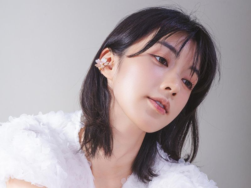 VERNL | 春息 - 初櫻 * 黃銅 珍珠 櫻花 彩色 樹脂 戒指 耳骨夾 交換禮物 情人節禮物 戒指 珍珠 珍珠耳骨 夾生日禮物 耳窩夾 花朵 花耳環