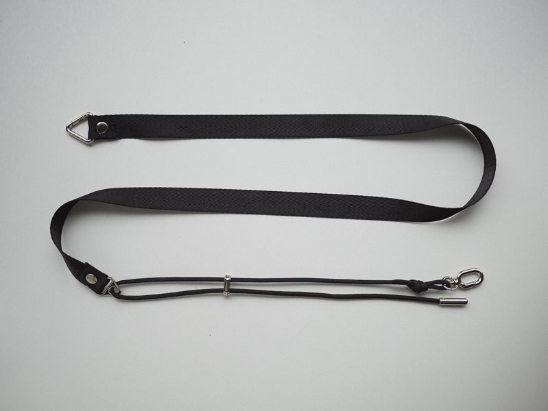 閃光系 | CRUSH -鈦空黑 * 黑色 金屬色 尼龍 傘繩 手機背帶 phone-strap 交換禮物 可拆式背帶 女友禮物 女生禮物 情人節禮物 手機掛繩 手機繩