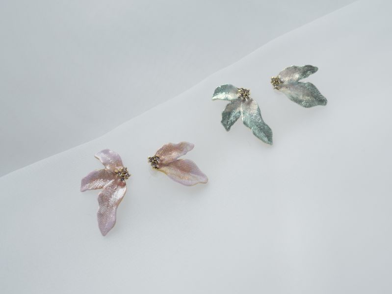 Xmas | PINK * 粉紅色 黃銅 冷琺瑯 聖誕紅耳環 交換禮物 植物耳環 純銀耳針 耳環聖誕禮物 聖誕紅 花耳環 葉子耳環 閨蜜禮物