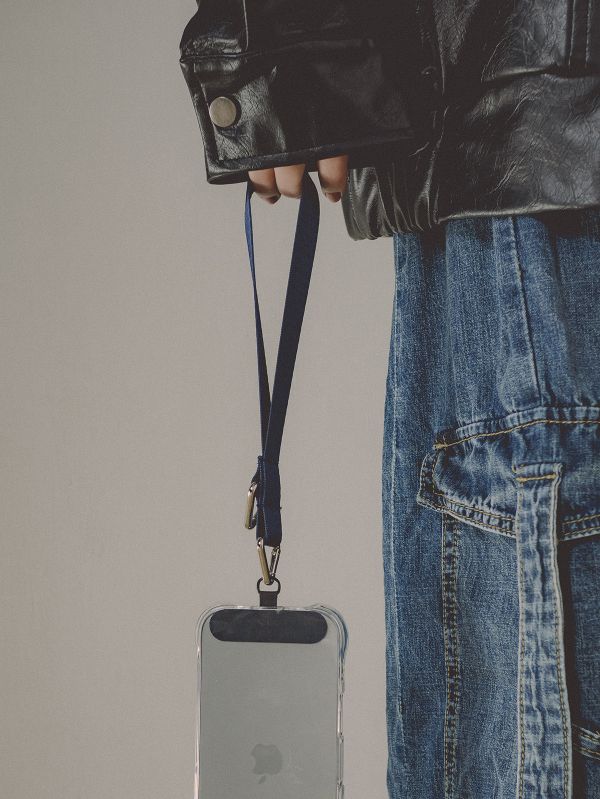 閃光系 | CRUSH - 湛海藍 * 藍色 尼龍 手機手帶 手機腕帶 phone-strap 交換禮物 可拆式背帶 女友禮物 女生禮物 情人節禮物 手機掛繩 手機繩