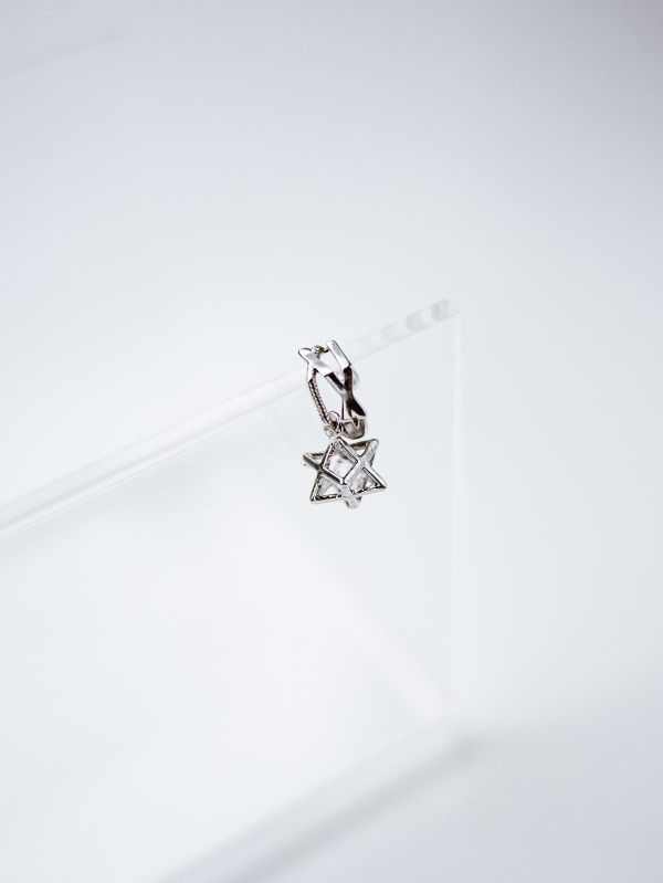 Unisex | 無訊號 - 未落 * 星芒 中性 個性 街頭 耳骨夾 不銹鋼 交換禮物  男禮物 男友禮物 男生耳夾 男生耳骨夾 礦石
