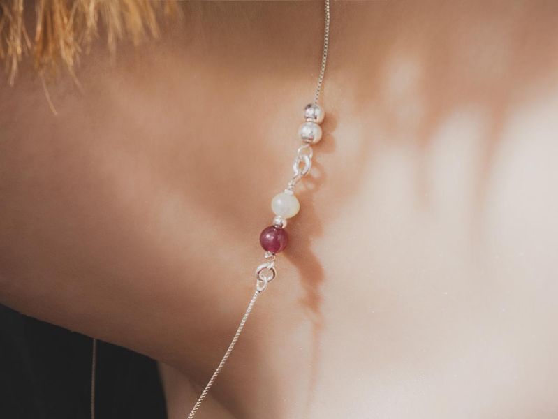 SCARLET - 蝕 *  紅石榴 珍珠 純銀 項鍊 交換禮物 婚禮小物 情人節禮物 招財 水晶項鍊 生日禮物 畢業禮物 礦石 能量水晶