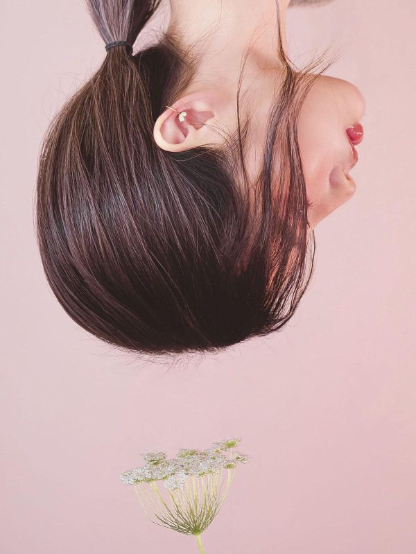 暮光系 - 春日小花藍 * 黃銅 珍珠 花朵 彩色 樹脂 耳骨夾 交換禮物 婚禮小物 情人節禮物 珍珠 珍珠耳環 珍珠耳骨夾 生日禮物 耳窩夾