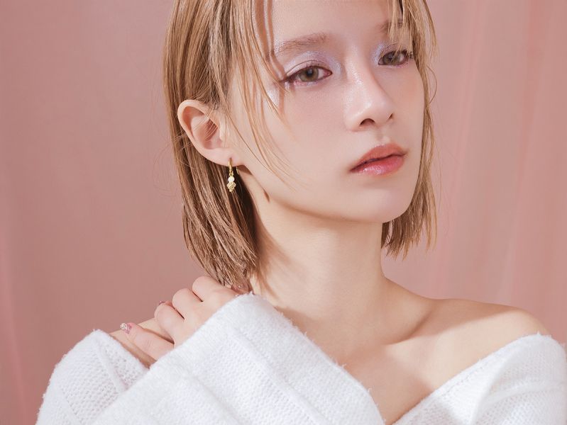 ONCE LITE | 暮光系 - WHITE * 白色 珍珠 黃銅耳環 交換禮物 婚禮小物 情人節禮物 抗敏耳環 珍珠耳環 生日禮物 畢業禮物 迷你耳環 黃銅耳環