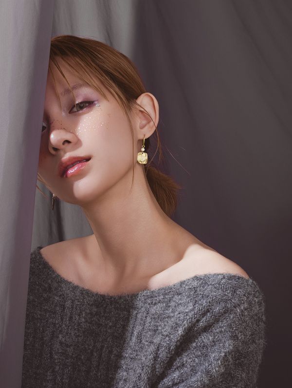 ONCE LITE | 暮光系 - MOON * 新月 鋯石 珍珠 黃銅耳環 交換禮物 婚禮小物 情人節禮物 抗敏耳環 珍珠耳環 生日禮物 畢業禮物 迷你耳環 黃銅耳環