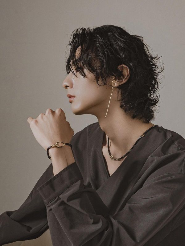 Unisex - 夜序 * 黑色 古金色 中性 粗獷 韓系 極簡 項鍊 交換禮物 男 禮物 男友禮物 男生禮物 男生項鍊 項鍊 項鍊 男 黃銅項鍊