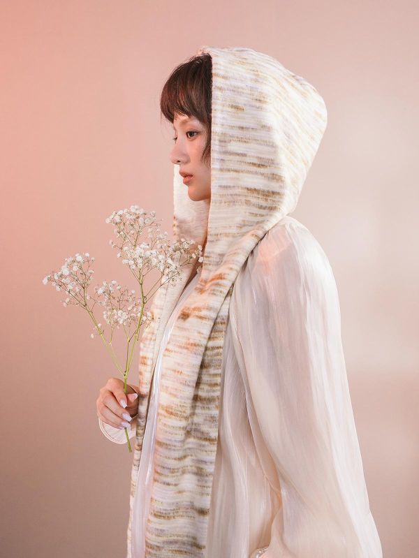 PETAL 系列 - 初綻 * 米色 咖啡色 混織毛料 圍巾 連帽圍巾 保暖物件 圍巾 圍巾帽 圍脖帽子 帽子圍巾 情人節禮物 新年禮盒 毛料圍巾