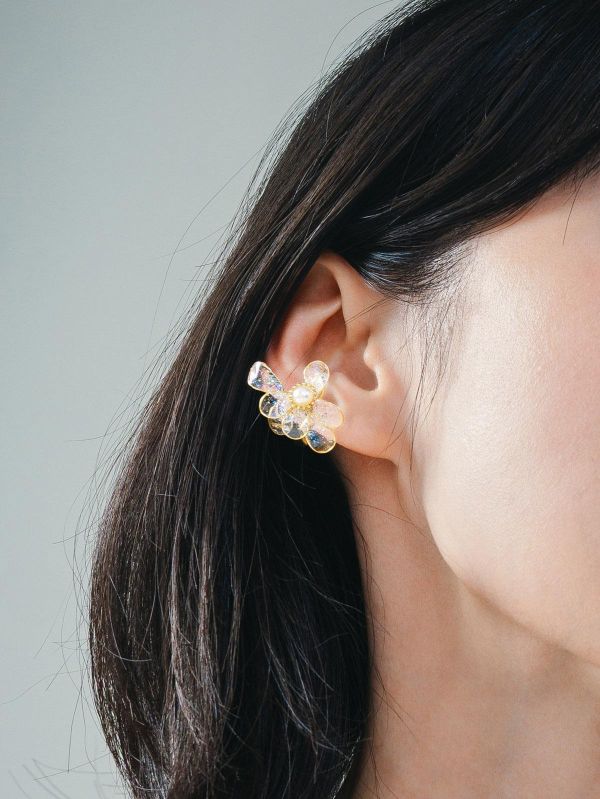 VERNL | 春息 - 透明 * 黃銅 珍珠 花朵 彩色 樹脂 戒指 耳骨夾 交換禮物 情人節禮物 戒指珍珠 珍珠 耳骨夾 生日禮物 耳窩夾 花耳環