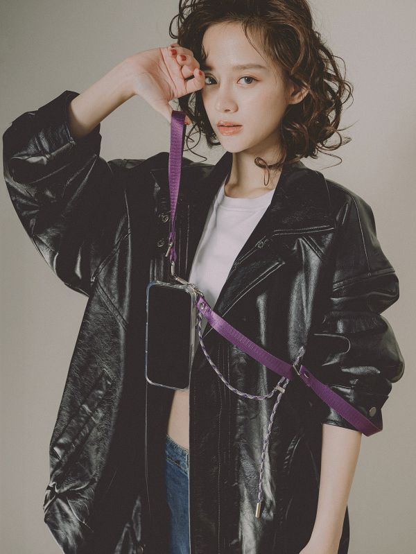 閃光系 | CRUSH - 紫羅蘭 * 紫色 金屬色 手機手帶 手機腕帶 phone-strap 交換禮物 可拆式背帶 女友禮物 女生禮物 情人節禮物 手機掛繩 手機繩