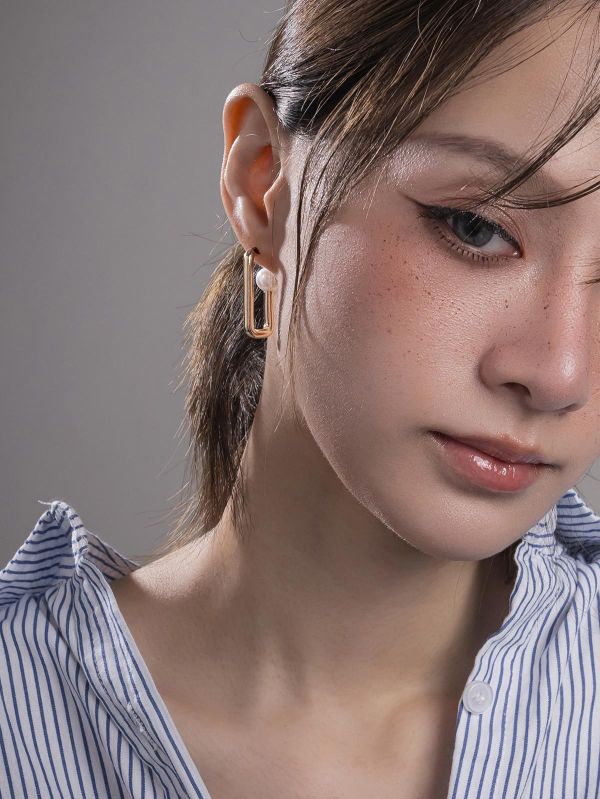 ARROGANT - 留白 * 金色 簡約 珍珠 個性 中性 耳環 中性耳環 交換禮物 女 禮物 女友禮物 情人節 情人節禮物 抗敏耳環 金色耳環