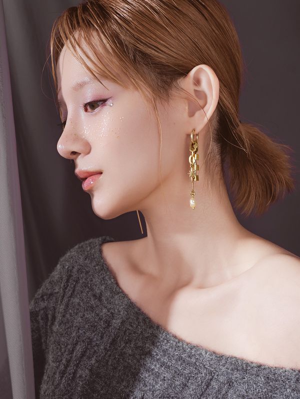 Lapis | Crosslight * 珍珠 閃光 黃銅 耳環 耳骨夾 交換禮物 天然珍珠 水晶耳環 珍珠耳環 耳夾耳環 聖誕禮物 聖誕耳環 蜜蜂耳環 閨蜜禮物