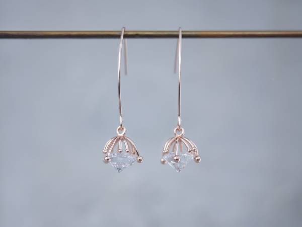 innocence series earrings- dandelion seeds (three colours to choose from) dandelion seed