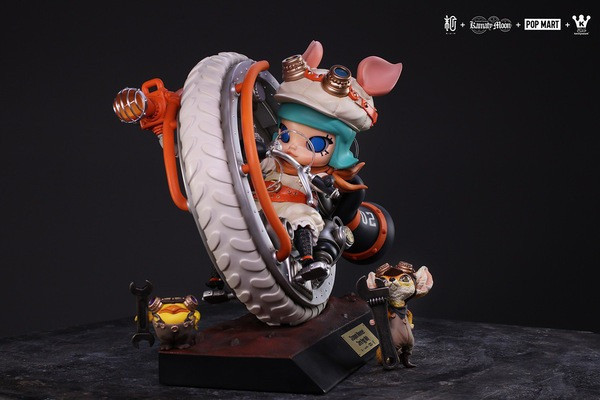 【海外現貨】末那末匠+POPMART 《蒸汽朋克獨輪風暴小豬MOLLY》 