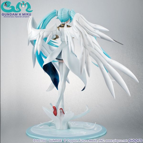 【預定】MH限定 Lucrea 機動戰士鋼彈45周年x初音未來 初音 飛翼鋼彈零式EW型態 