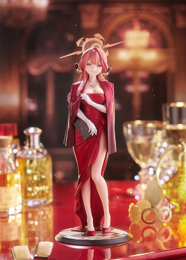 【預定】代理版 Good Smile Company GSC  蔚藍檔案 陸八魔 亞瑠 禮服 