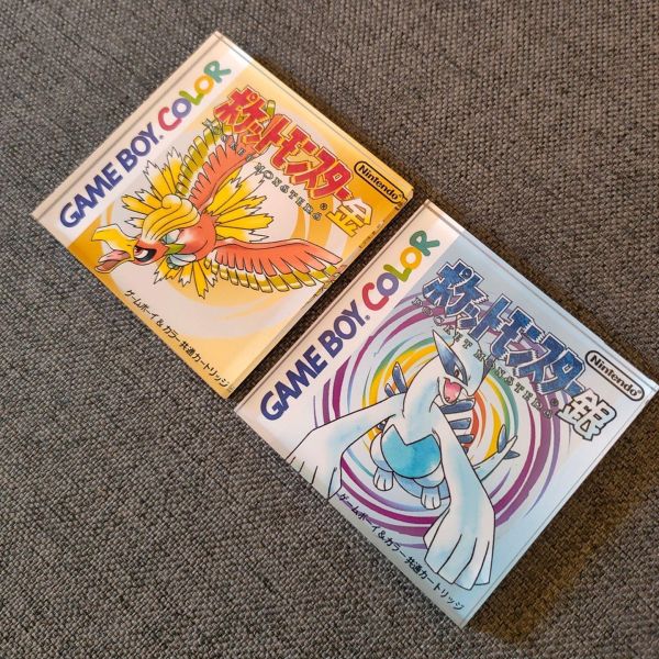 【預定】口袋時光愛好者工坊 Pokemon Time Sa1tan PTS 日版GBA卡帶壓克力磚冰箱貼（紅/藍/綠/黃/金/銀） 