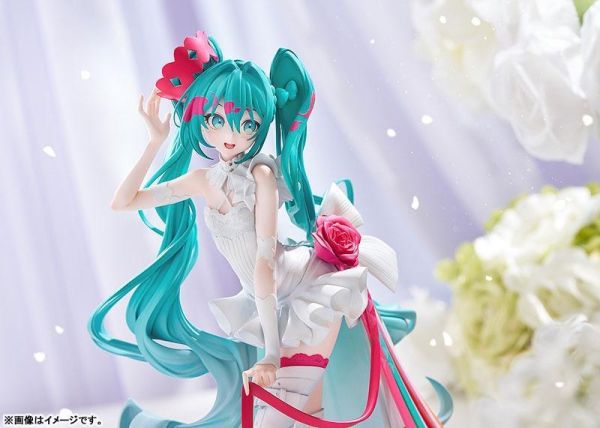 【PVC預定】Good Smile Company GSC 初音 賽車未來 15th Rhapsody 2010-2025 