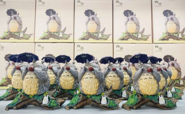 【海外代購】物語 宮崎駿桌面系列07 龍貓 吹笛龍貓 