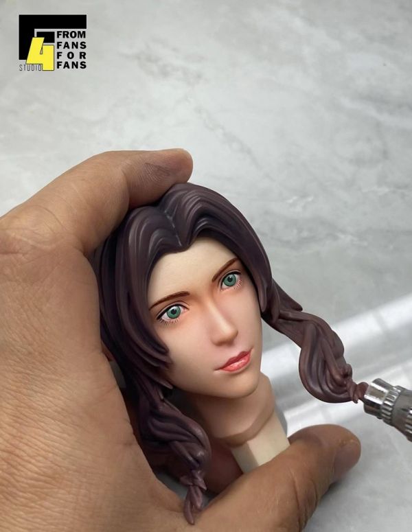 【海外代購】【56CM】F4 最終幻想組合 克勞德·史特萊夫&蒂法·洛克哈特&艾莉絲 