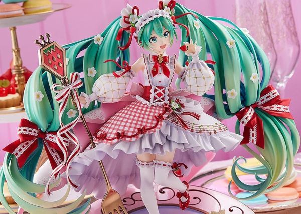 【預定】Good Smile Company GSC 初音未來 草莓 15th Anniversary Ver. 