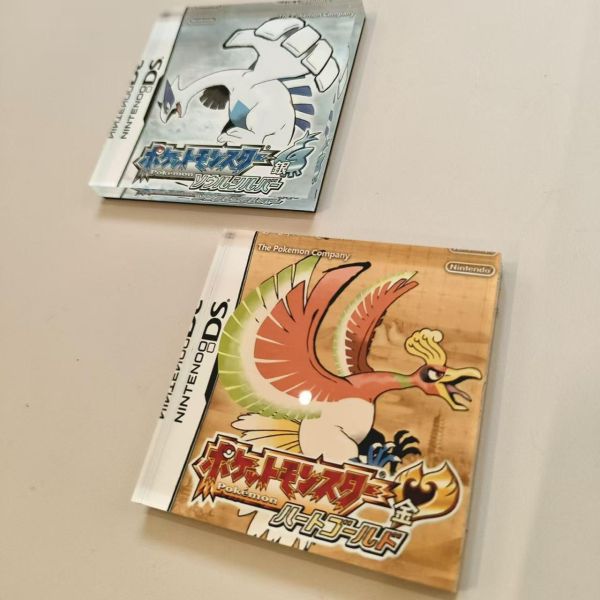 【海外代購】口袋時光愛好者工坊 Pokemon Time Sa1tan PTS 日版NDS卡帶壓克力磚冰箱貼（珍珠/鑽石/白金/心金/魂銀/黑/白/黑2/白2） 