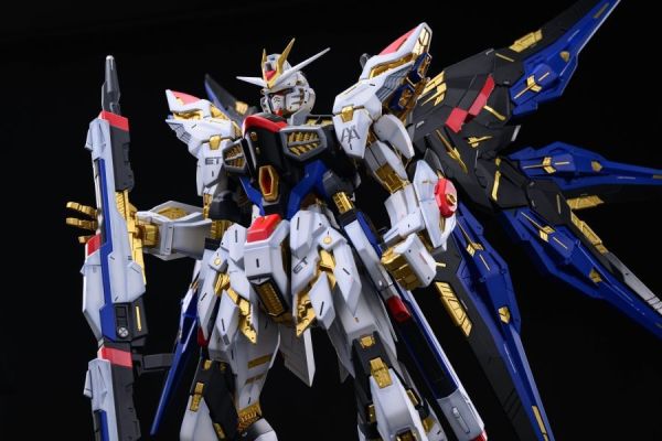 【海外代購】MECHA ERA 2025年度典藏巨獻 藍色戰爭機甲雙形態（1/48比例）超限定版燈光立體場景雕像 