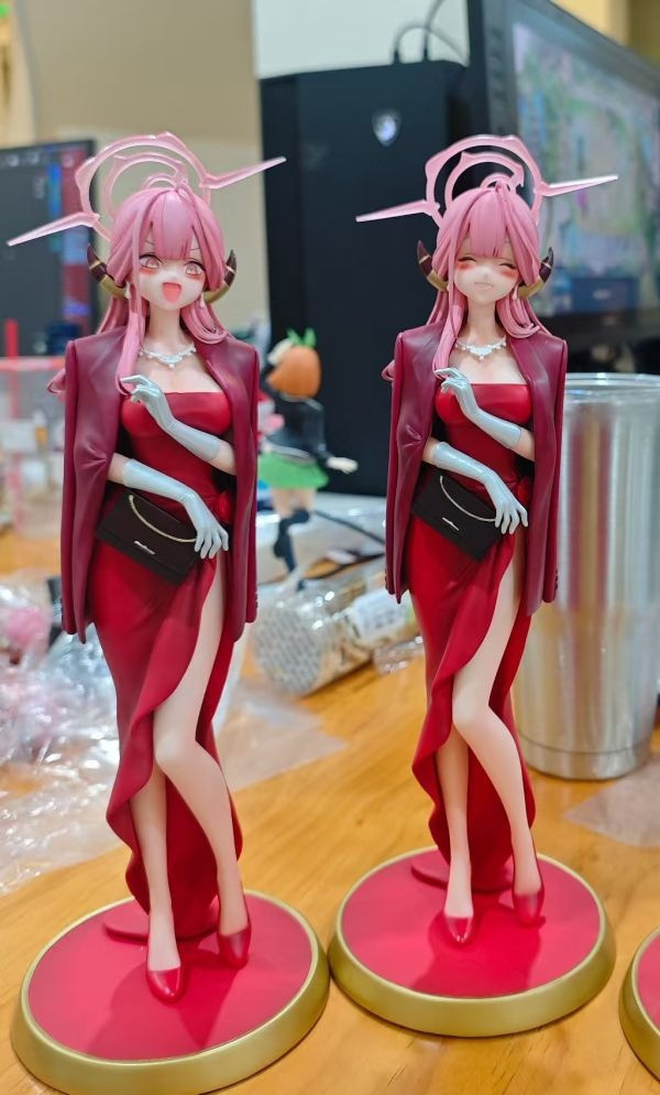 【海外代購】miwu 碧藍檔案 陸八魔愛露 