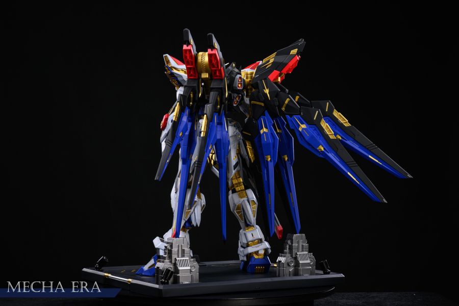 【預定】MECHA ERA 2025年度典藏巨獻 藍色戰爭機甲雙形態（1/48比例）超限定版燈光立體場景雕像 